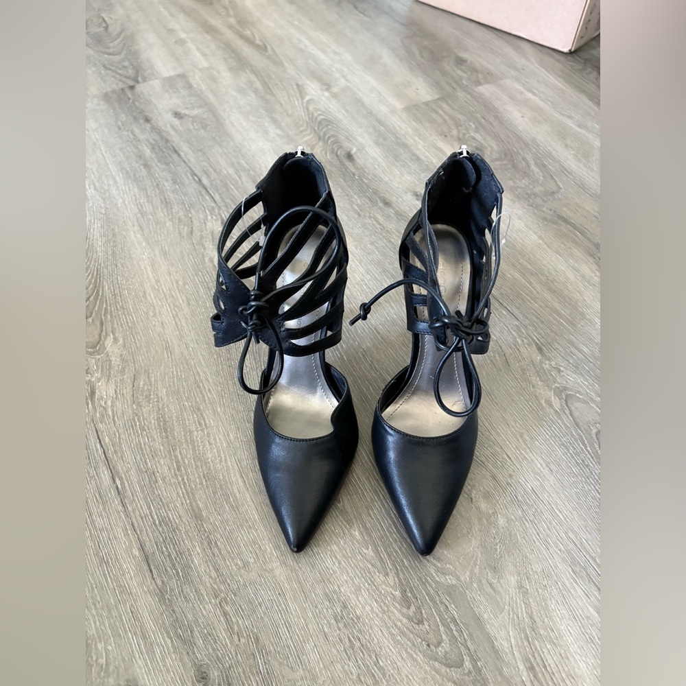 BCBG | Black Heels